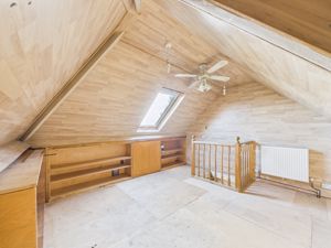 Attic Room- click for photo gallery